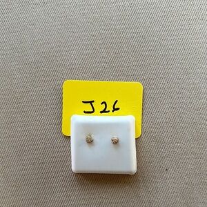 J26,Elegant Gold Stud Earrings